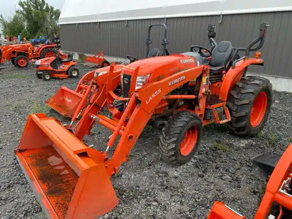 Used 2016 Kubota L3560GST Tractor