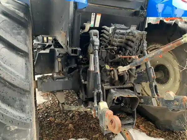 Gallery image 2 for 2003 New Holland TS115A Tractor