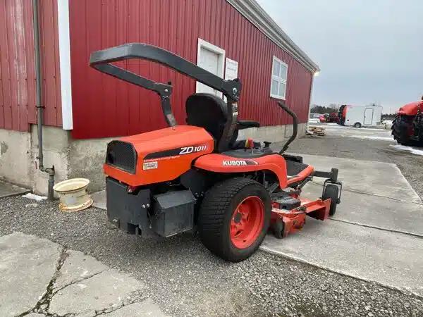 Gallery image 2 for 2019 Kubota ZD1011 Mower - Zero Turn