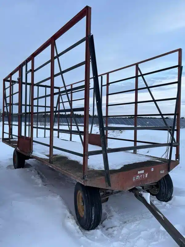 1995 Pronovost 20' Bale Throw Rack
