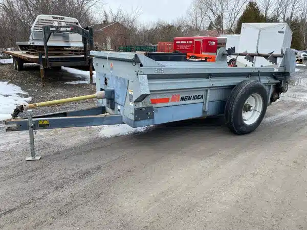 -1 New Idea 3622 Subsoiler