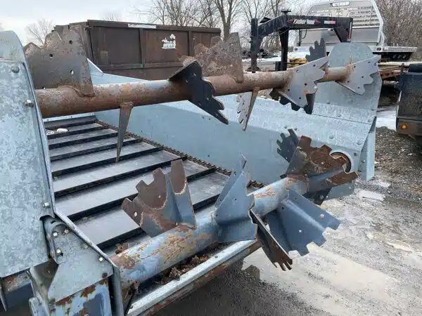 Gallery image 2 for -1 New Idea 3622 Subsoiler