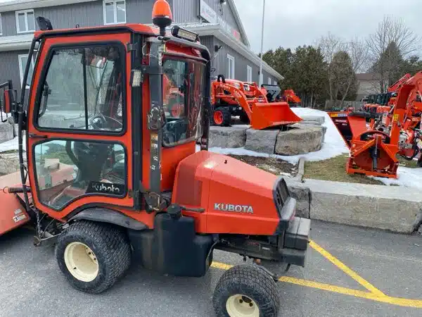 Photo de la Galerie 1 pour 2018 Kubota F2690 Tondeuse frontale