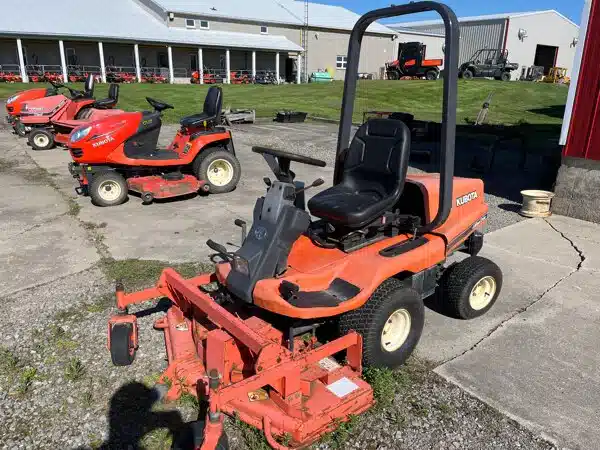 Photo de la Galerie 1 pour 2000 Kubota GF1800 Tondeuse frontale