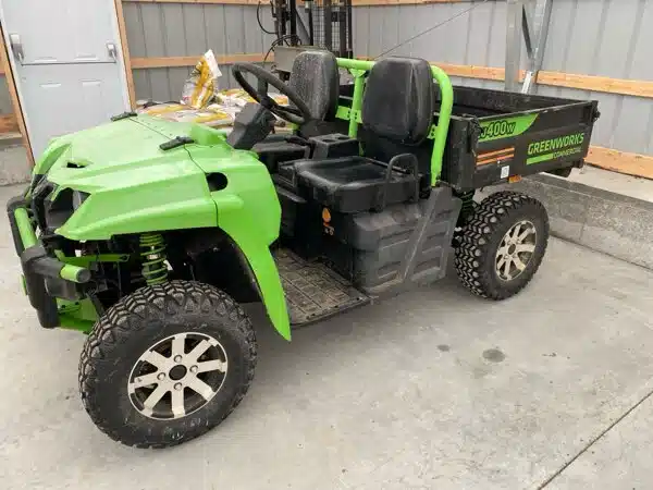 Photo de la Galerie 1 pour 2022 Greenworks U400W-HD Véhicule utilitaire