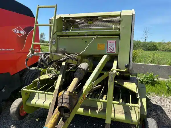 Gallery image 2 for CLAAS ROLLANT 46 Round Baler
