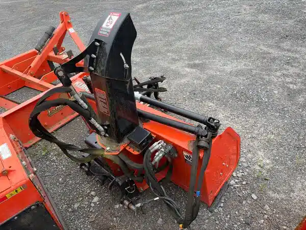 Photo de la Galerie 2 pour Kubota BX2816 Souffleur à neige