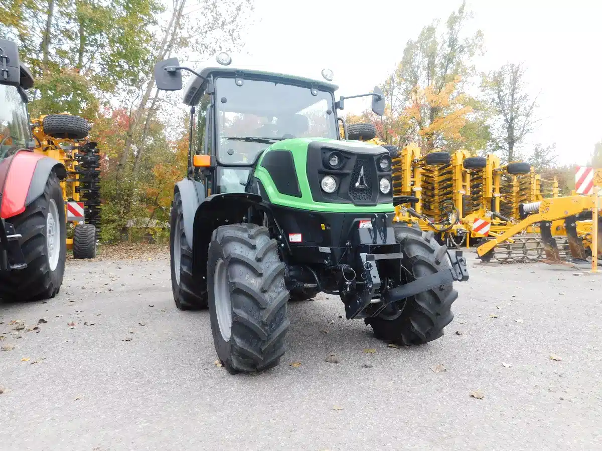 Gallery image 2 for New Deutz Fahr 3060 Tractor