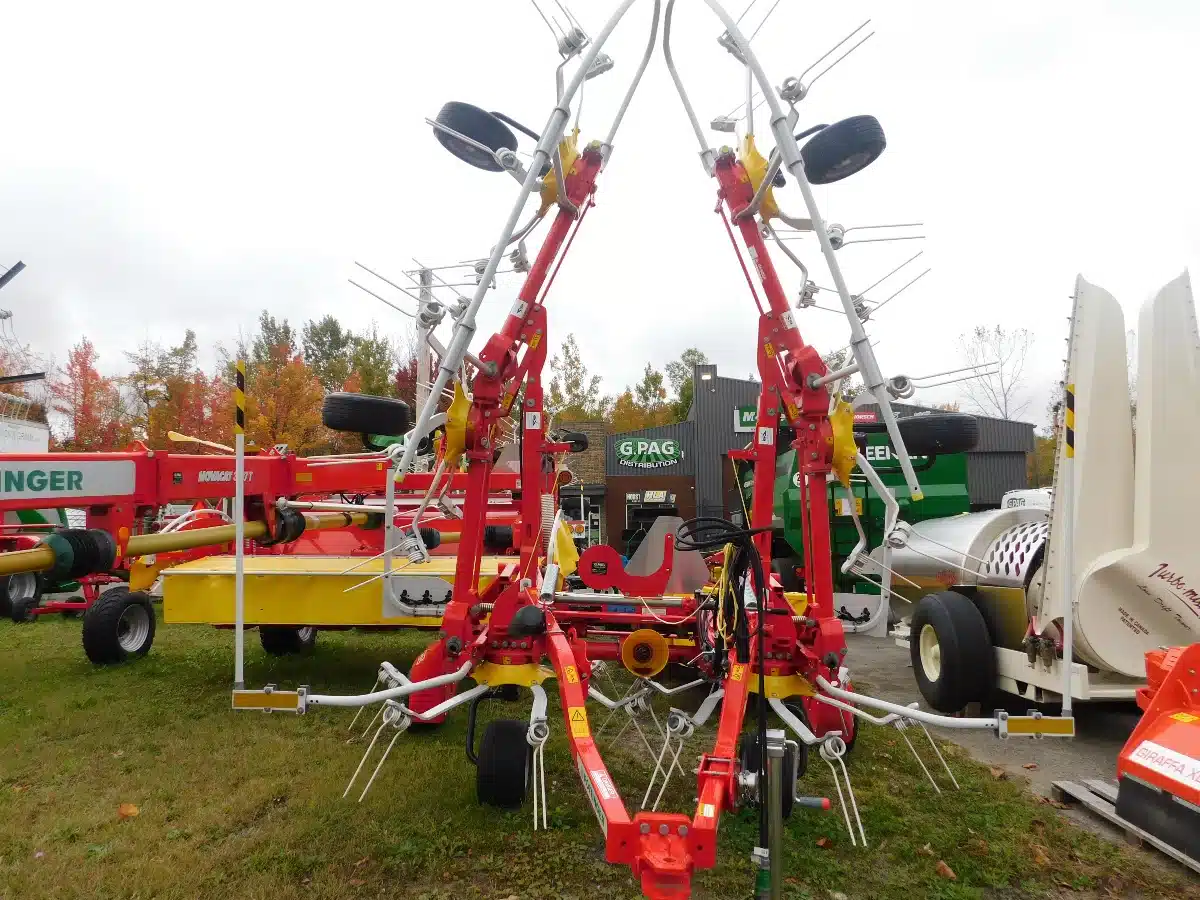 Gallery image 2 for New Pottinger HIT 6.80 T Tedder