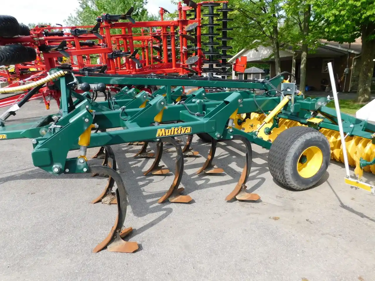Gallery image 2 for New Multiva WINGMASTER 360H Cultivator