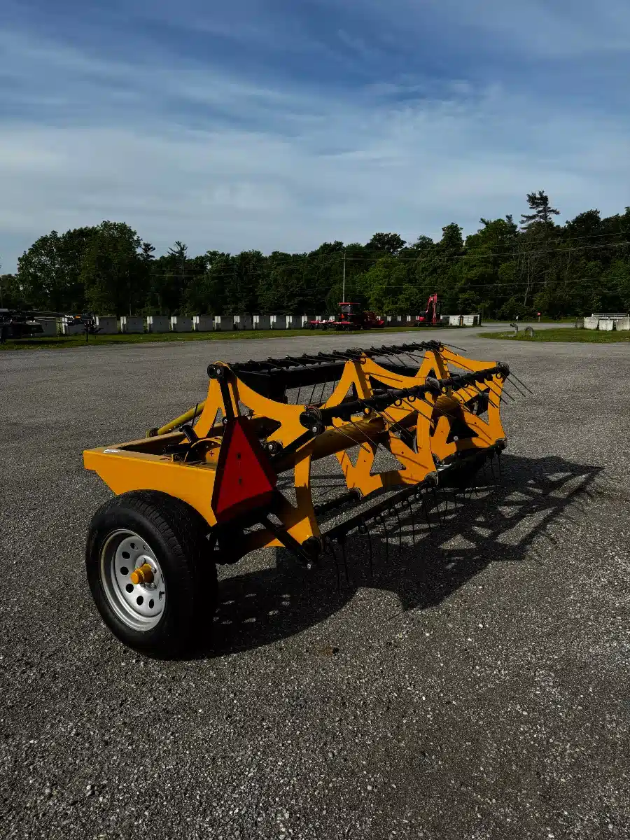 Gallery image 2 for Used 2017 Bauman 5710 Hay Fluffer