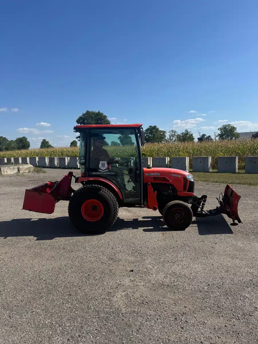 Gallery image 2 for Used 2018 Kubota B2650HSDC Tractor