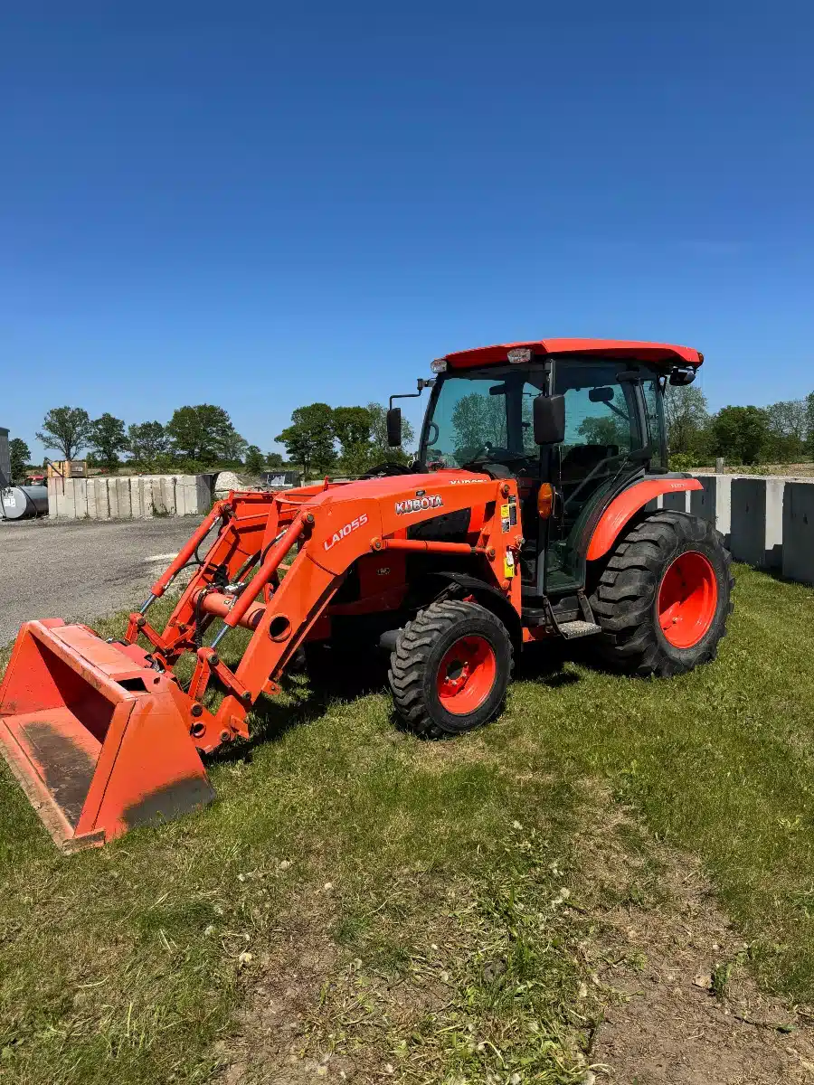 Gallery image 1 for 2014 Kubota L4760HST Tractor