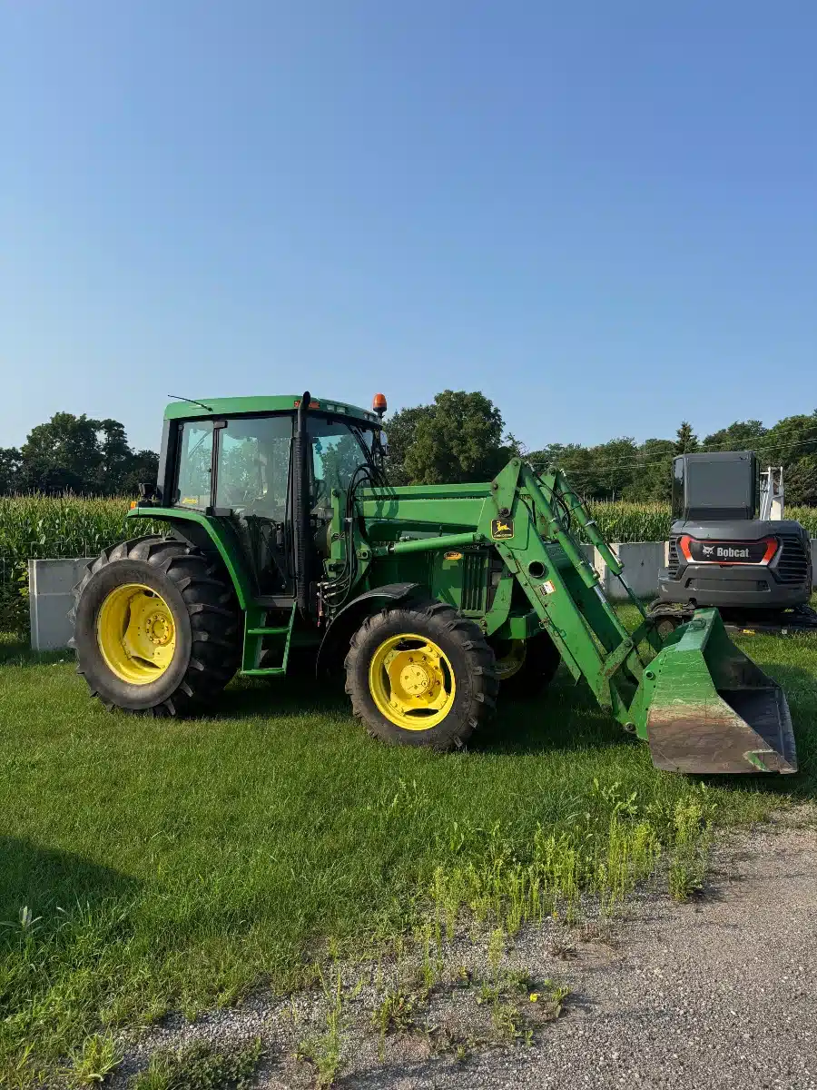 Gallery image 1 for 1993 John Deere 6300 Tractor