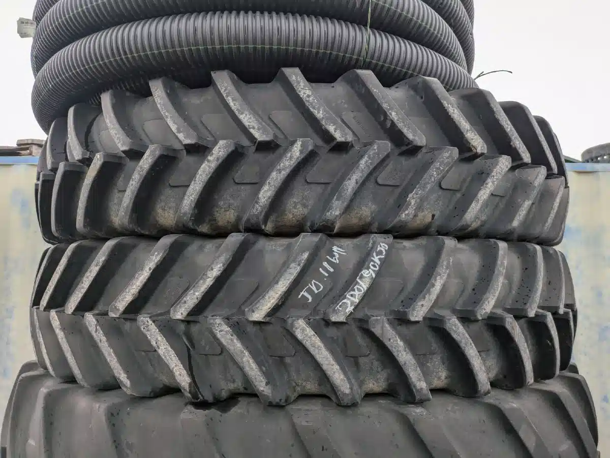 Gallery image 1 for Used Michelin 380/90R50 Tires