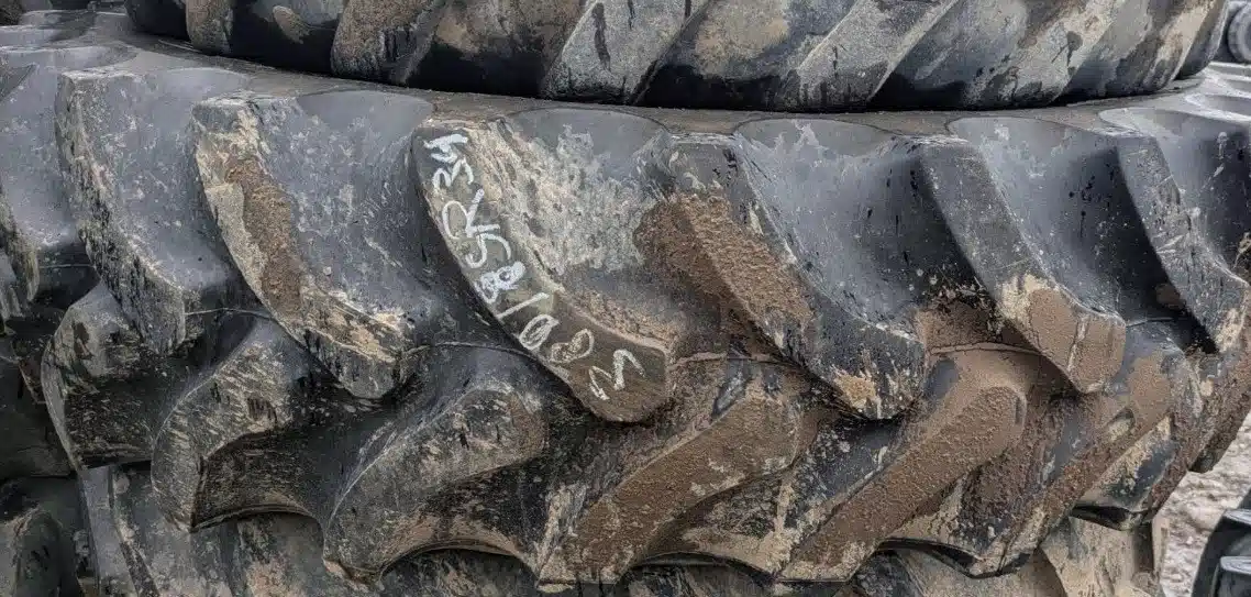 Gallery image 1 for Used Firestone 380/85R34 Tires