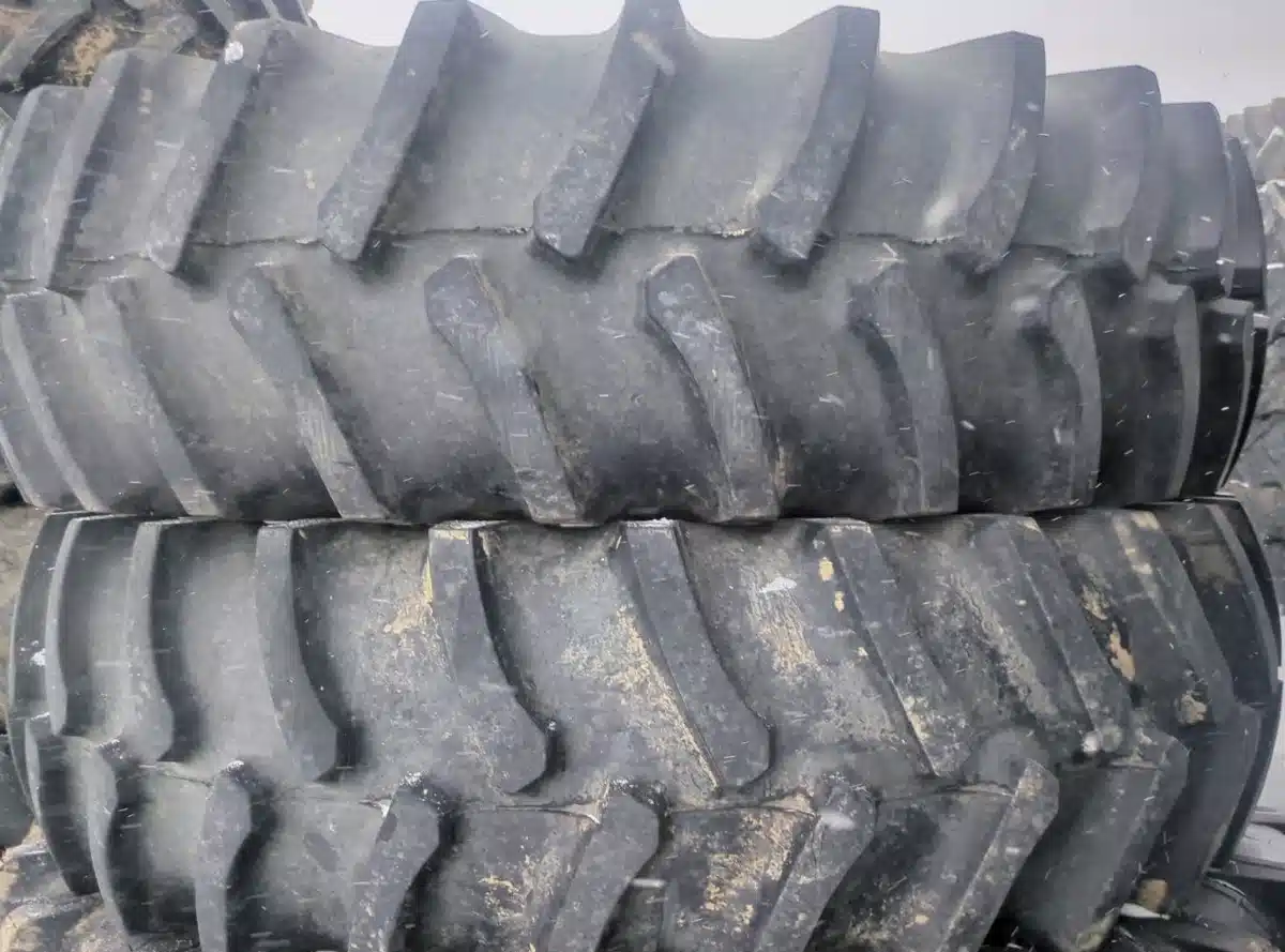 Gallery image 1 for Firestone 18.4R38 Tires