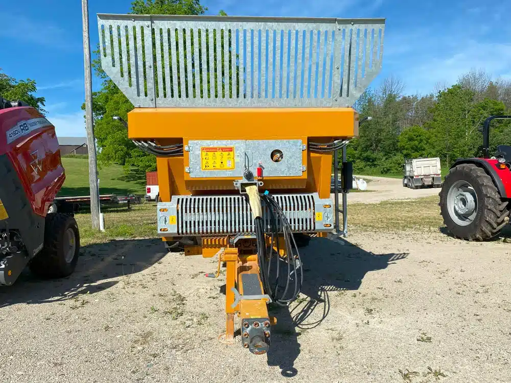 Gallery image 2 for New 2022 Richard Western DV130 Manure Spreader