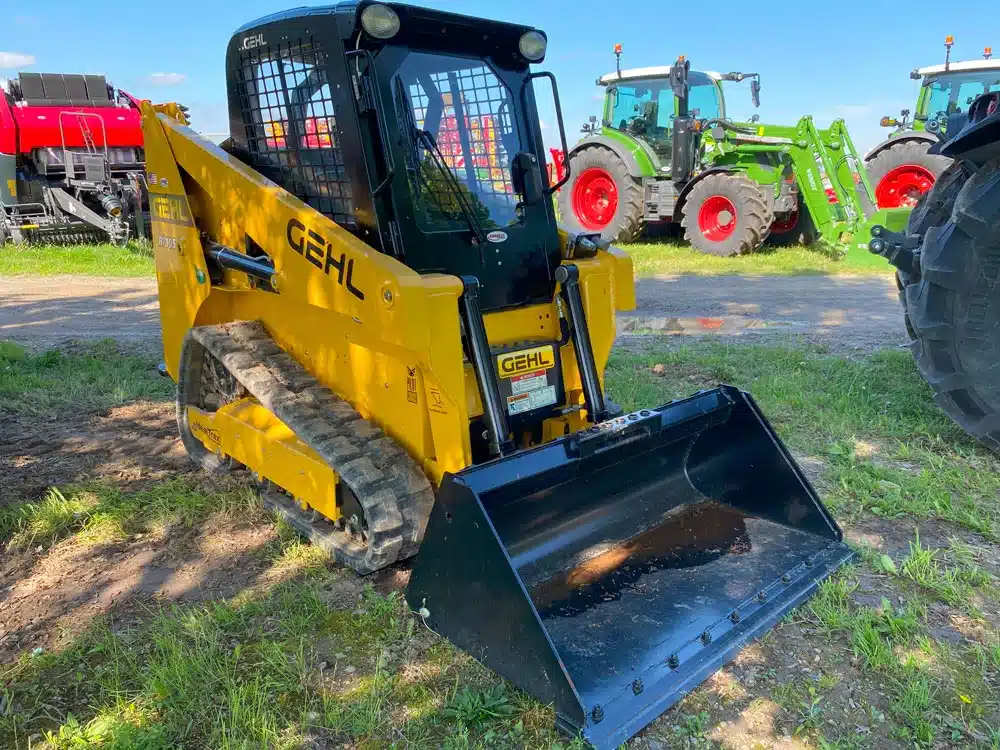 Gallery image 1 for New 2022 Gehl RT105 Skid Steer