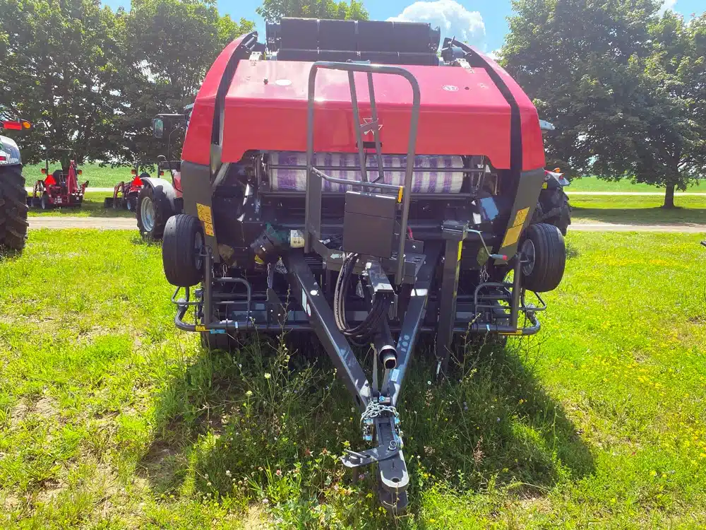 Gallery image 2 for New 2023 Massey Ferguson RB 4160V Round Baler