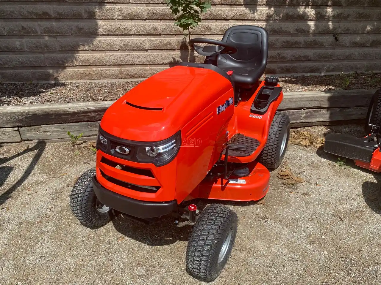Image for New 2022 Simplicity REGENT Lawn Tractor