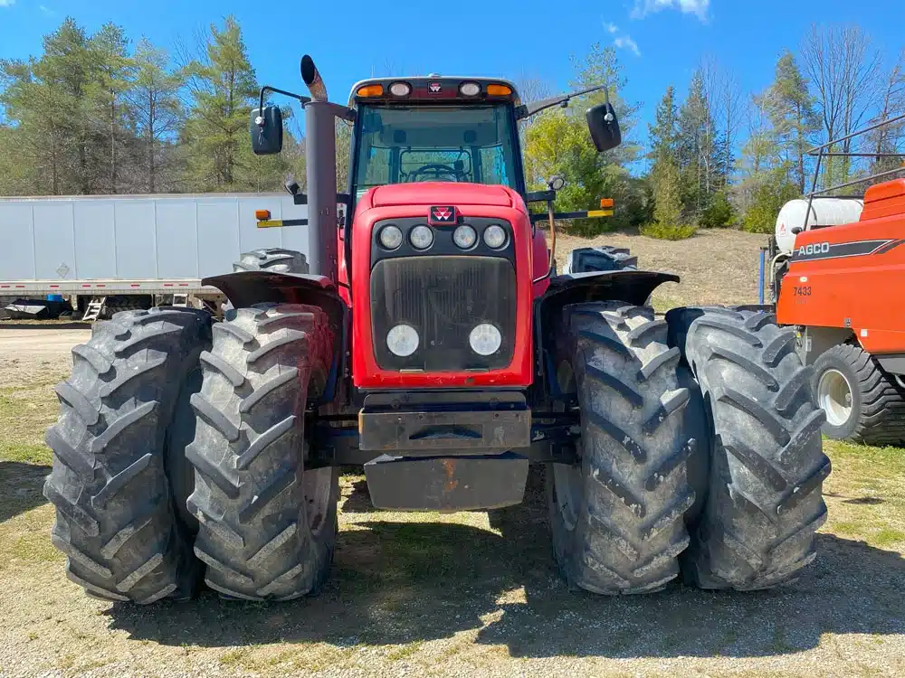 Gallery image 2 for Used 2004 Massey Ferguson 8450 Tractor
