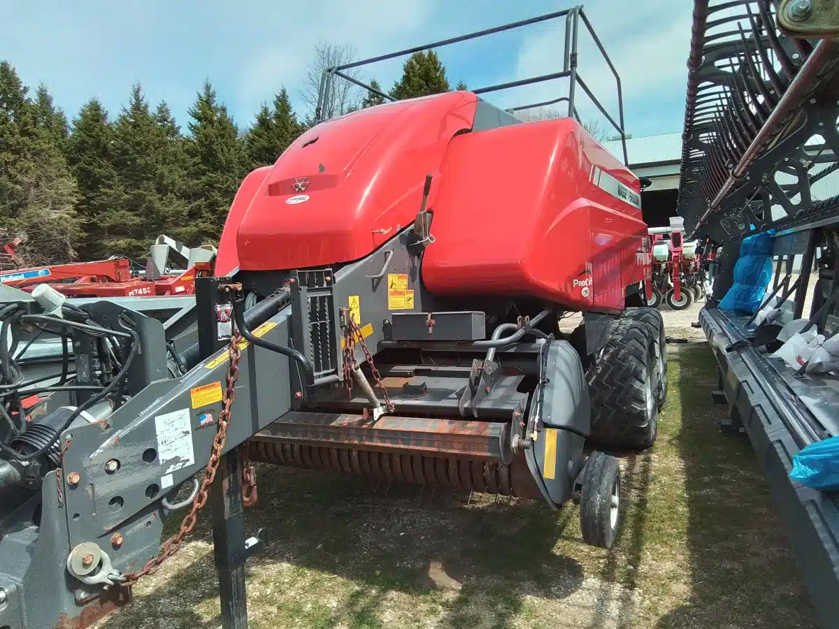 Gallery image 2 for Used 2018 Massey Ferguson 2250 Square Baler - Large