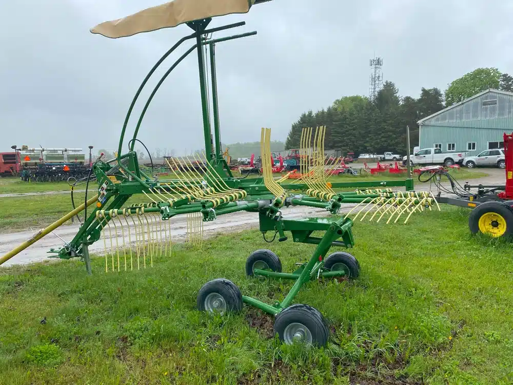 Gallery image 1 for New 2023 Krone SWADRO 42T Rake