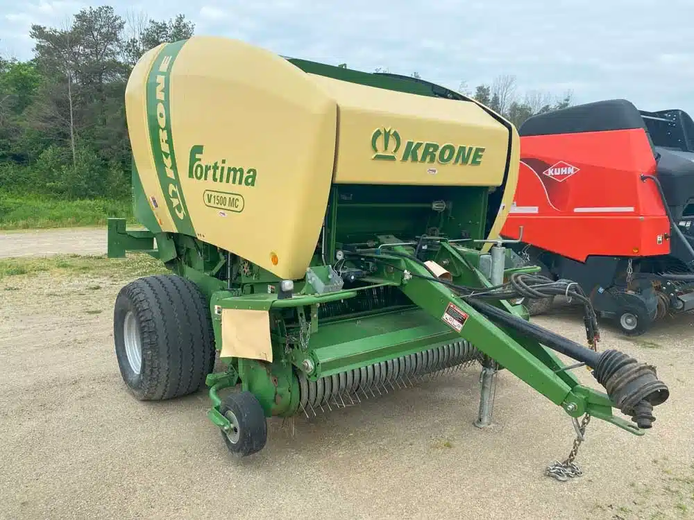 Gallery image 1 for Used 2016 Krone FORTIMA V 1500 MC Round Baler