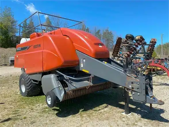 Gallery image 1 for Used 2009 Agco 7433 Square Baler - Large