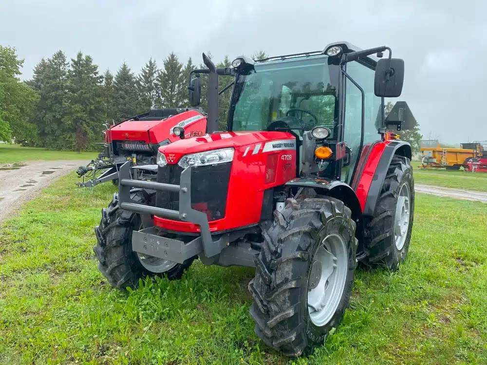 Gallery image 1 for Used 2022 Massey Ferguson 4709 Tractor