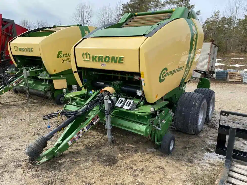Gallery image 1 for 2017 Krone COMPRIMA V 150 XC Round Baler