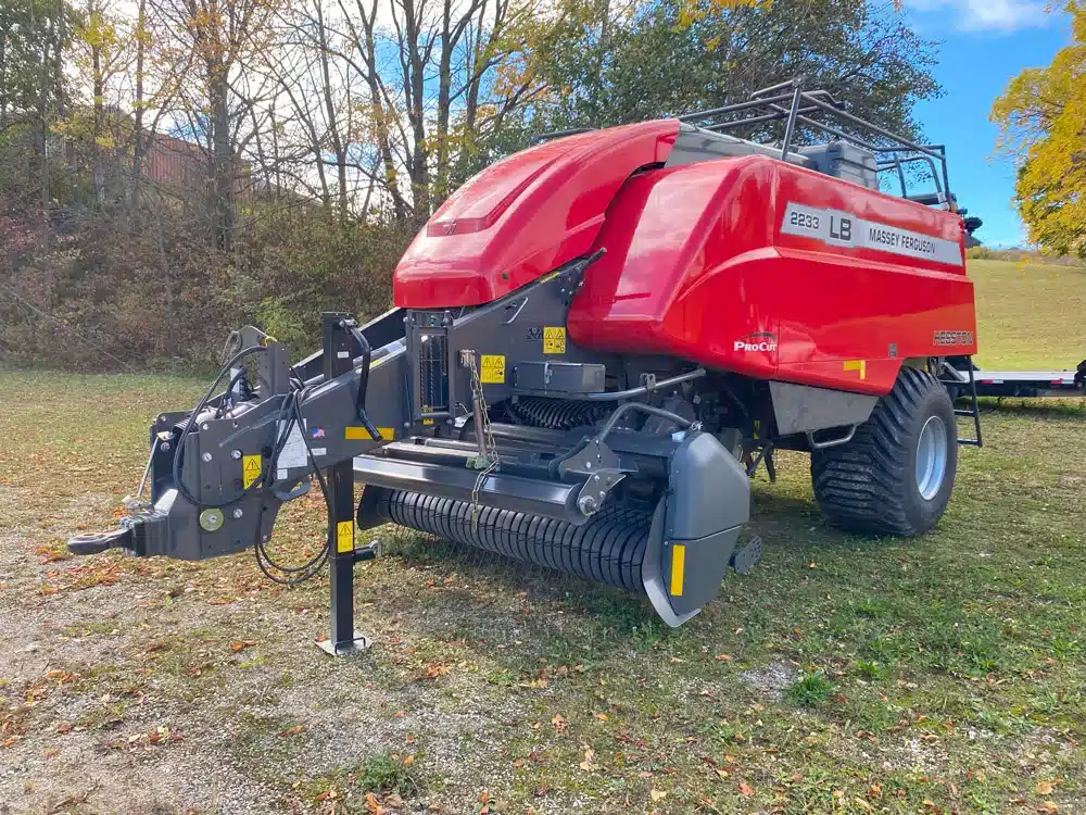 Gallery image 1 for 2024 Massey Ferguson LB2233 Square Baler - Large