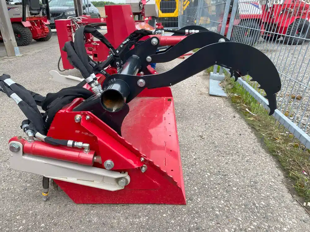 Gallery image 1 for New 2023 Ventrac HE482 Bucket