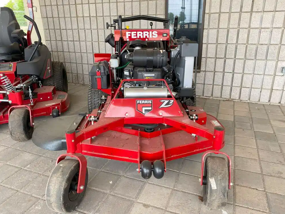 Gallery image 2 for New 2025 Ferris SRSZ2 Mower - Zero Turn