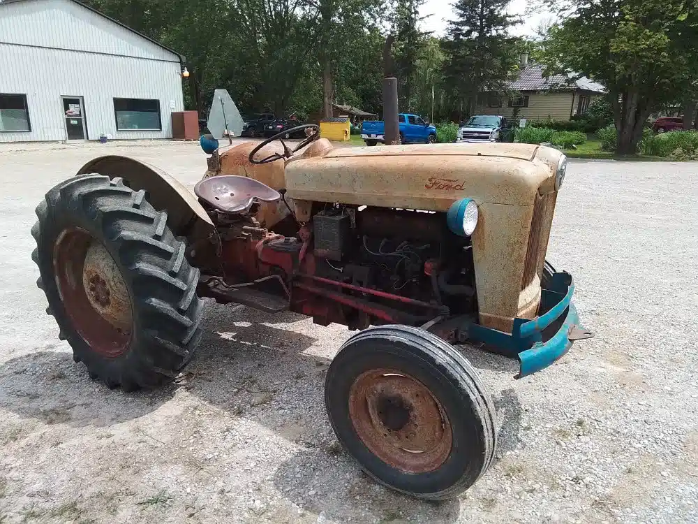 Gallery image 1 for 1956 Ford 800 Tractor
