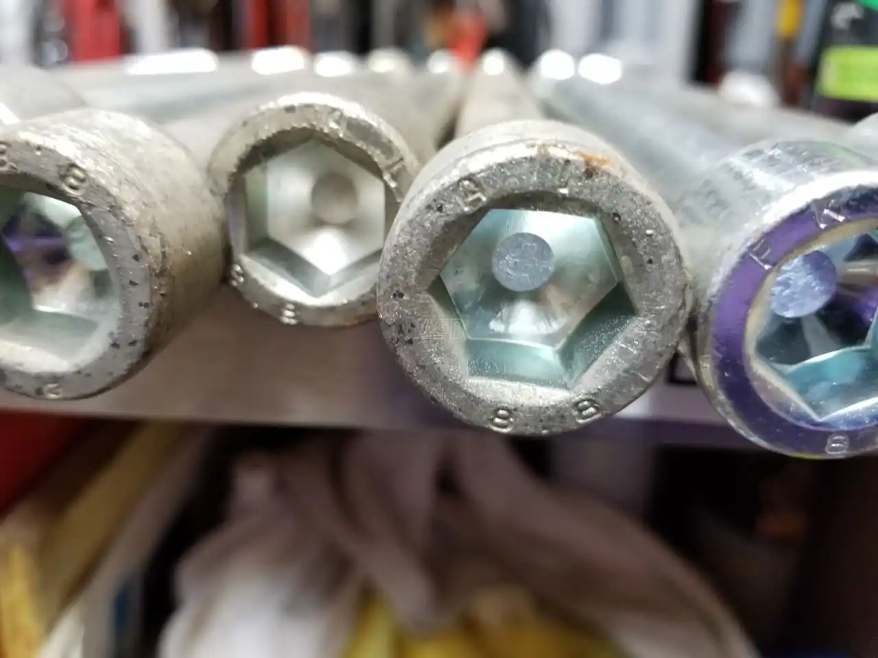 Gallery image 2 for Used vis Attachment