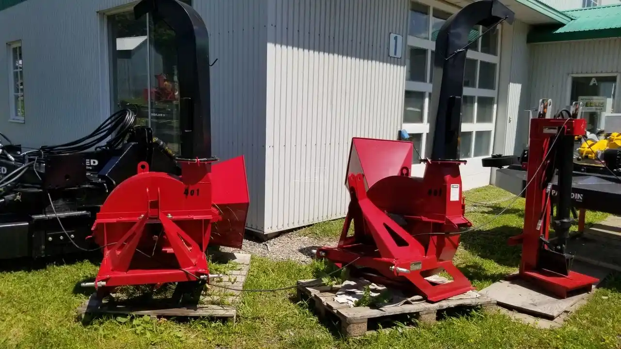 Gallery image 1 for 2022 Roberge 401 Wood Chipper