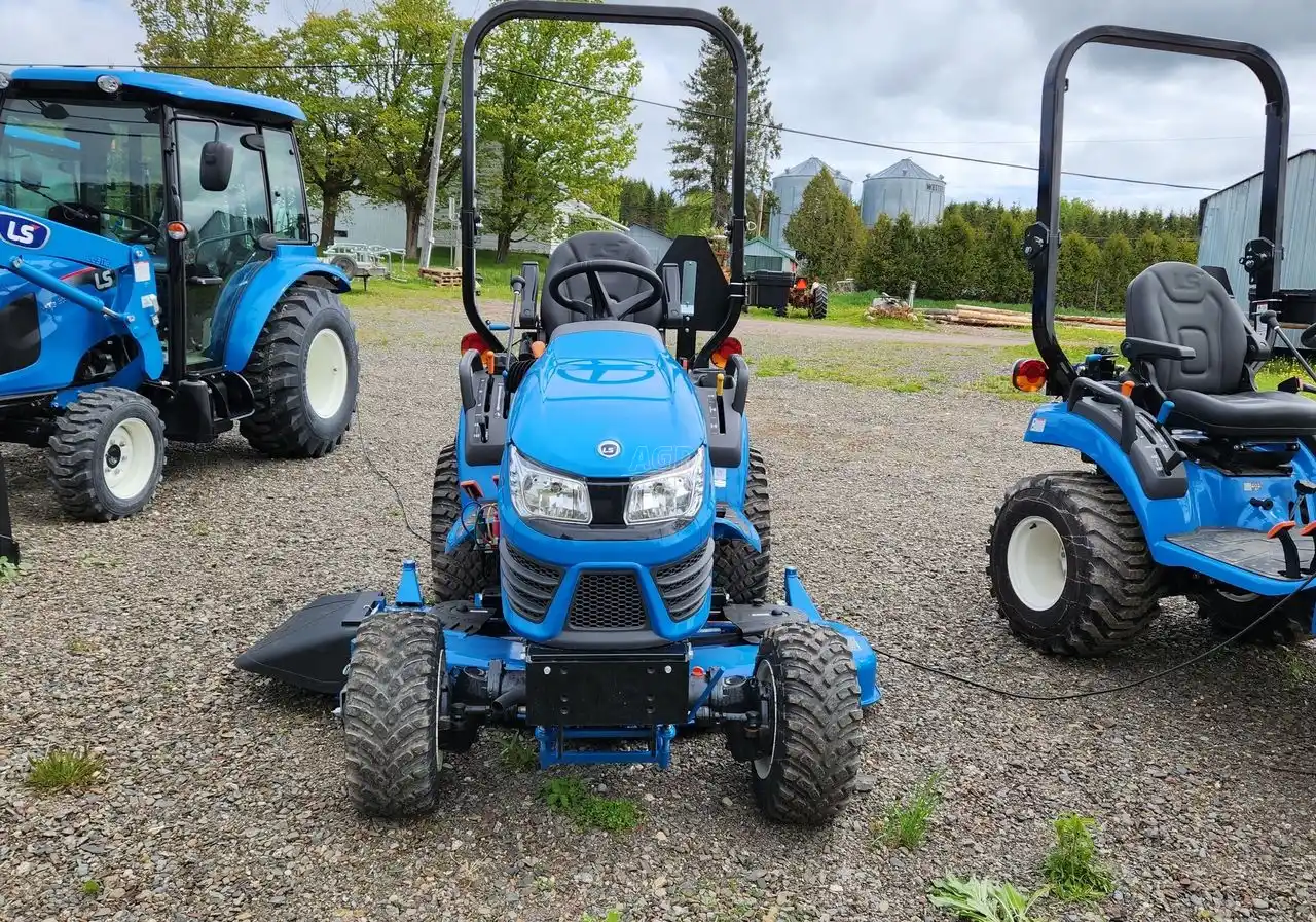 Gallery image 2 for New 2022 LS Tractor MT122 Tractor