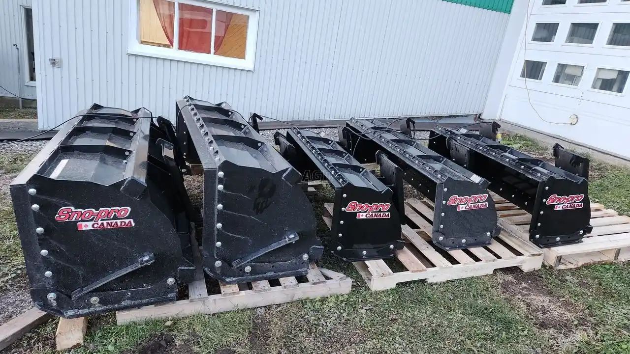 Gallery image 1 for New 2023 SnoPro 4 1/2', 6' & 7' Snow Blade