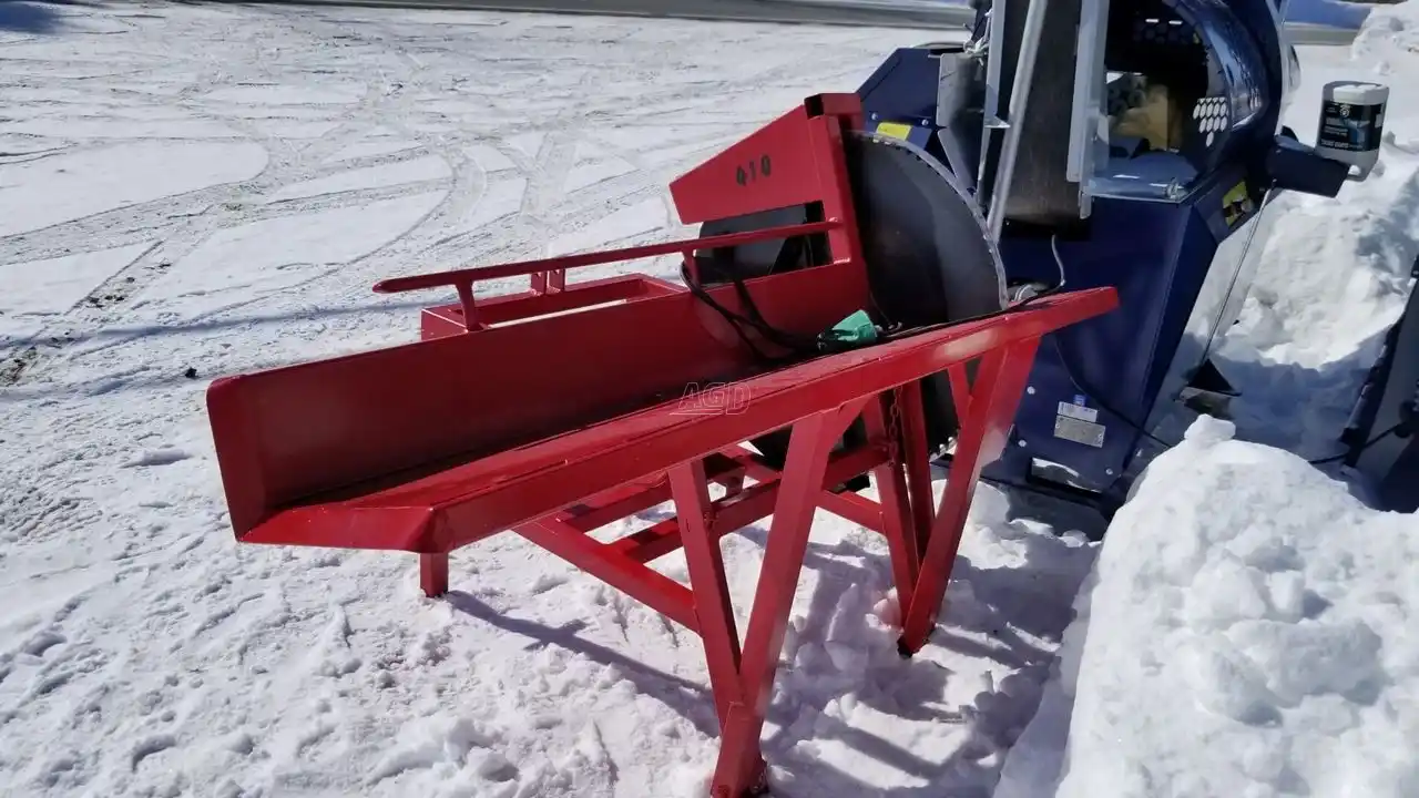 Gallery image 2 for New Roberge 410 Saw Bench