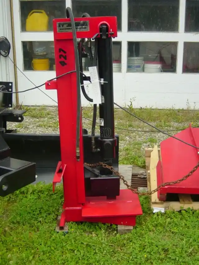 Gallery image 1 for New Roberge 427 Wood Splitter