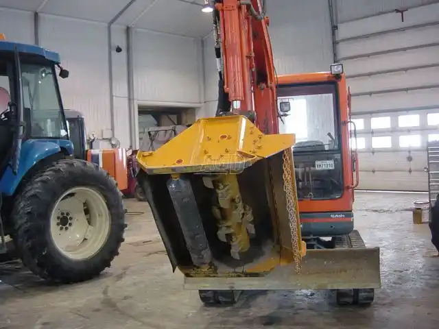 Gallery image 2 for New Berti Commandez tôt! Plusieurs broyeurs en inventaire! Grand choix pour tracteur et pelle excavatrice
