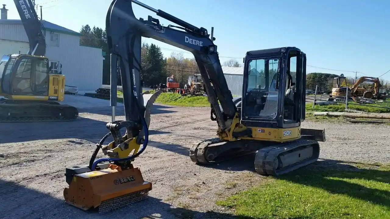 Gallery image 1 for New Berti Commandez tôt! Plusieurs broyeurs en inventaire! Grand choix pour tracteur et pelle excavatrice