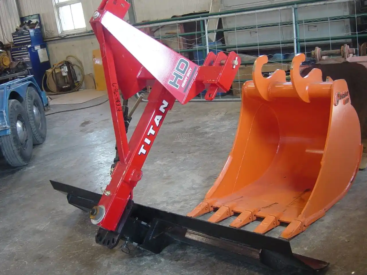 Gallery image 2 for New Titan 7' Scraper