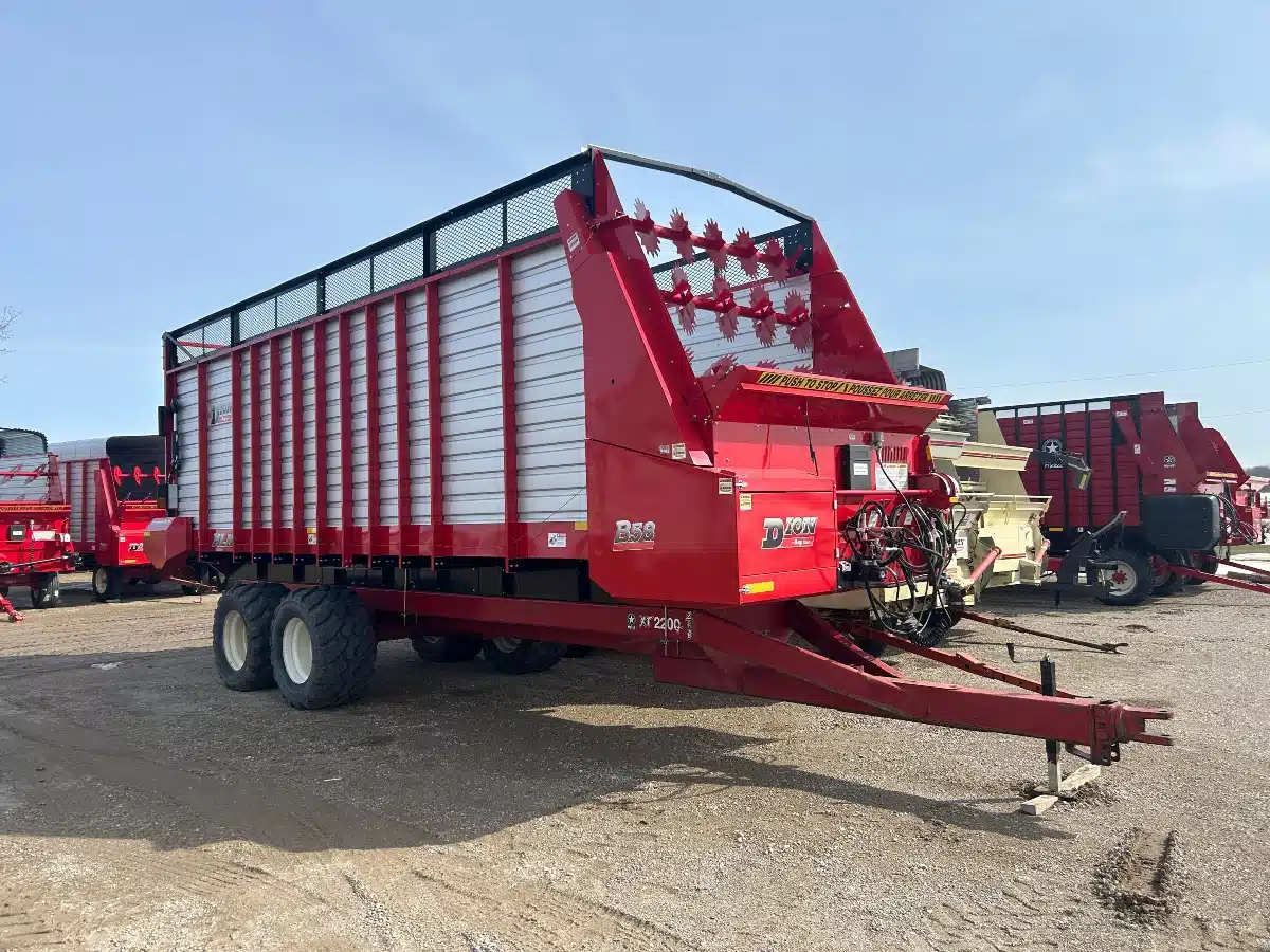 Gallery image 1 for New Dion B58 Forage Box