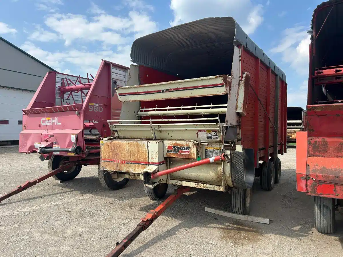 Gallery image 1 for Used Dion 1016SE Forage Box