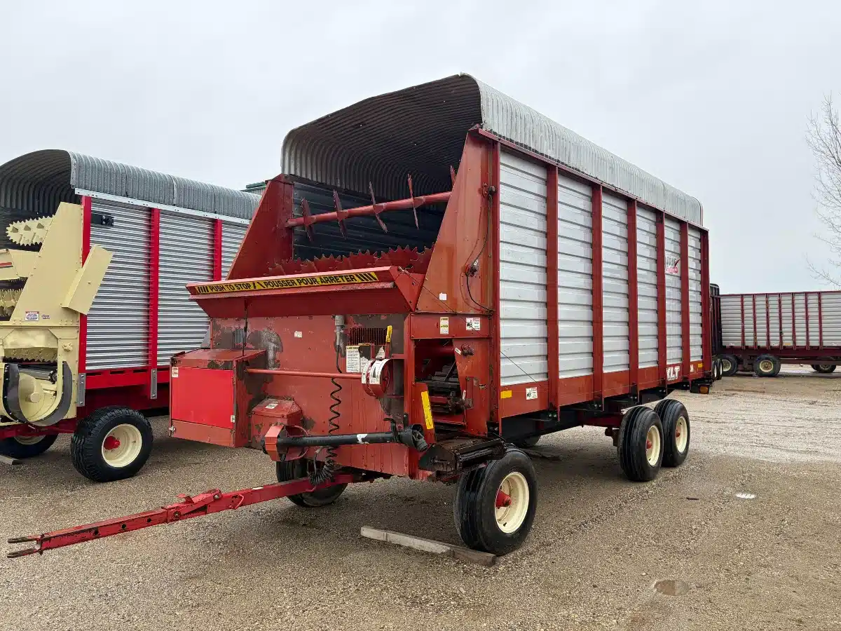 Dion B58 Forage Box