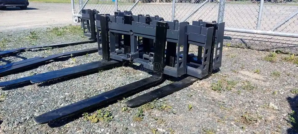 Gallery image 1 for New 2025 Unspecified 42'' Fork