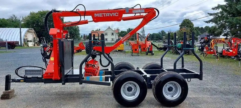 Gallery image 2 for New 2025 Metavic 1150M14 Log Loader
